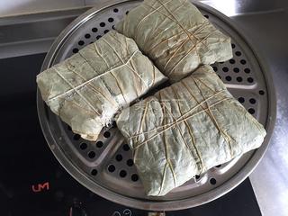 荷葉雞肉糯米飯的做法步驟:15