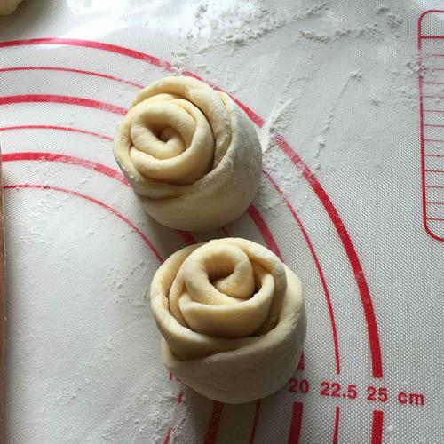 心形玫瑰花面包