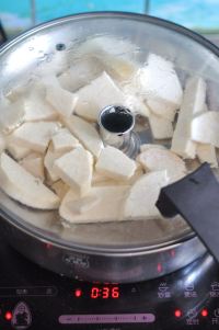 牛油果香芋塔#甜蜜之家圣誕季#的做法步驟1