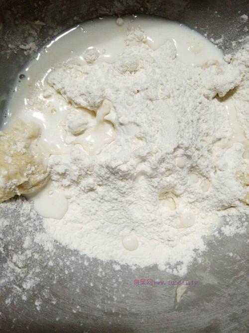 一次發(fā)酵的中種愛(ài)心小餐包的做法