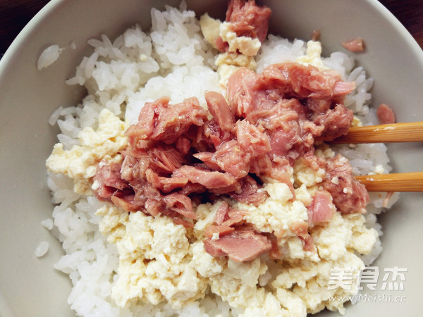 金槍魚(yú)豆腐飯團(tuán)#蘇泊爾季度獎(jiǎng)#的做法