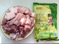 筍干紅燒肉的做法步驟1