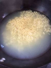 海鮮湯面的做法步驟9