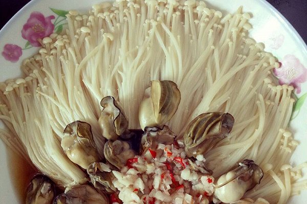 蠔肉金針菇 #方太蒸愛行動(dòng)#的做法
