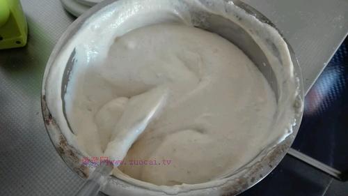 咖啡戚風(fēng)蛋糕的做法