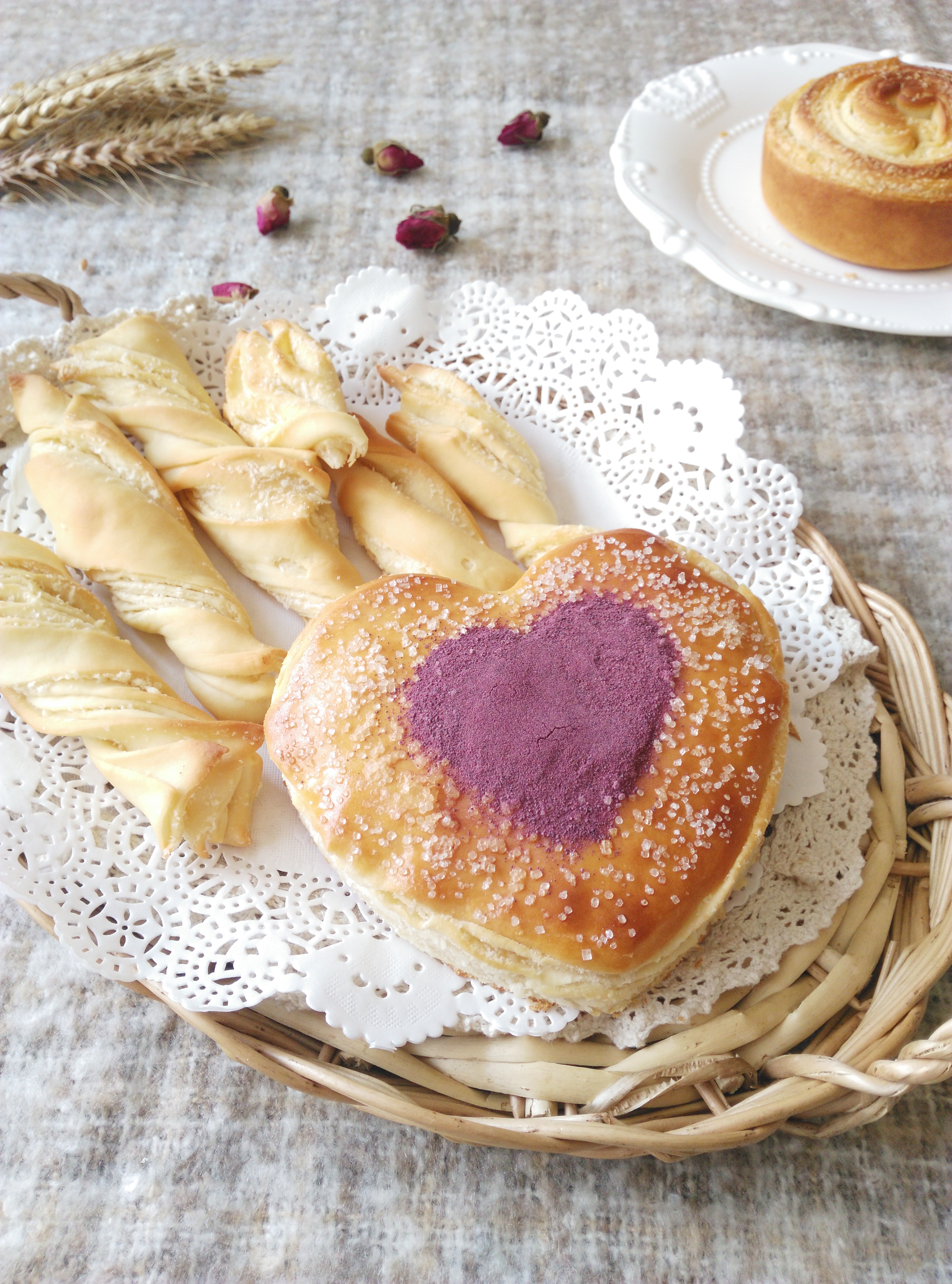 愛心椰蓉千層面包