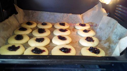 藍(lán)莓醬小餅干的做法