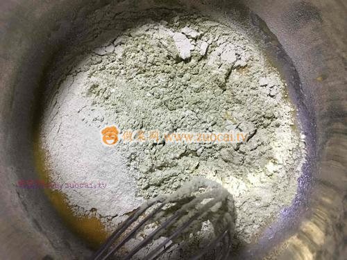 抹茶戚風(fēng)蛋糕的做法