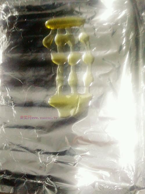 蔥香烤腸面包的做法