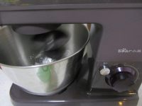 小紙杯戚風(fēng)的做法步驟4