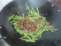 豆豉鯪魚(yú)炒豆角的做法步驟7