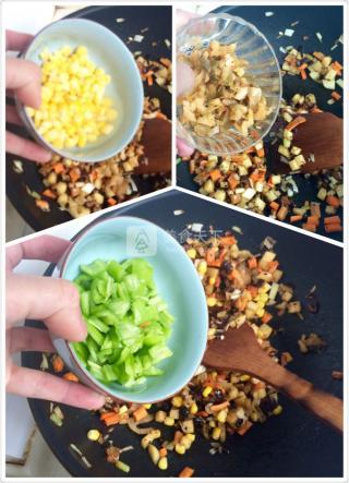 香菇土豆什錦蛋炒飯的做法步驟:13