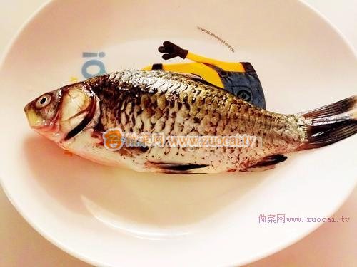 鯽魚(yú)豆腐海鮮菇湯的做法