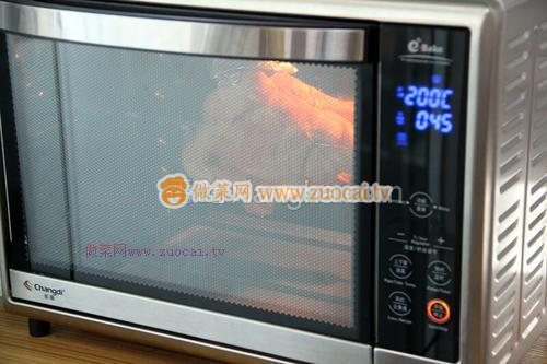 餐桌上雞情四射，比肯德基還美味的奧爾良烤雞的做法