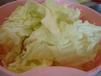 醬香卷心菜炒年糕的做法步驟1