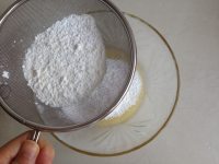 橙味糯米戚風(fēng)蛋糕的做法步驟4