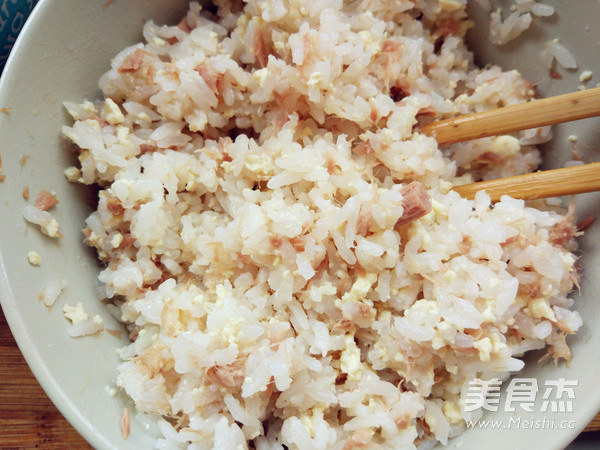 金槍魚(yú)豆腐飯團(tuán)#蘇泊爾季度獎(jiǎng)#的做法