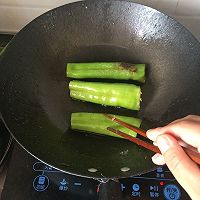 超簡(jiǎn)單虎皮尖椒的做法圖解4
