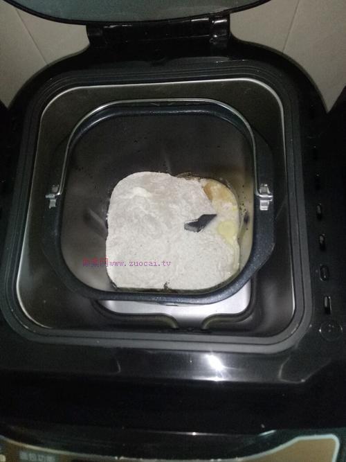 全麥椰絲面包的做法