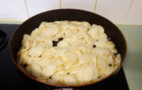 泡菜洋蔥紅蘿卜炒韓國(guó)年糕的做法步驟9