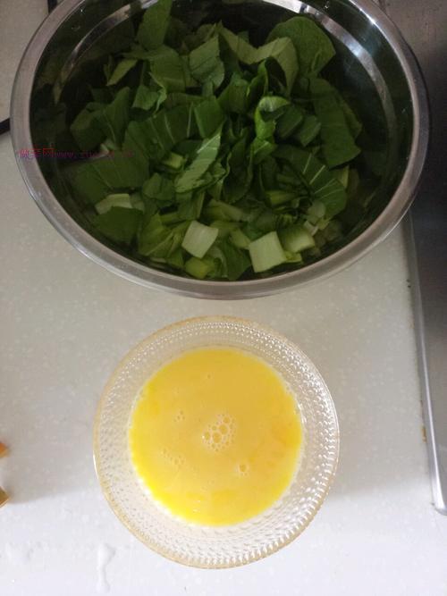 青菜肉絲炒面的做法