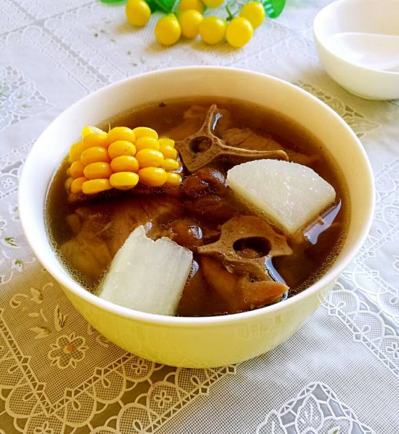 玉米蘿卜羊蝎子湯