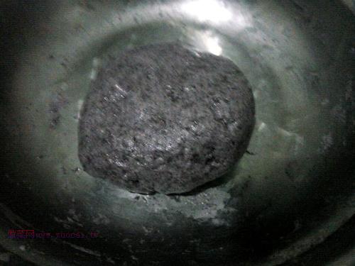 黑米面饅頭的做法