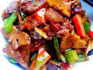 泡椒筍干回鍋肉的做法步驟：33