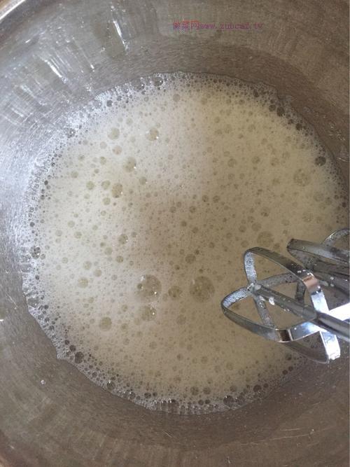 8寸可可戚風(fēng)蛋糕的做法