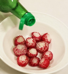 糖醋櫻桃小蘿卜步驟5