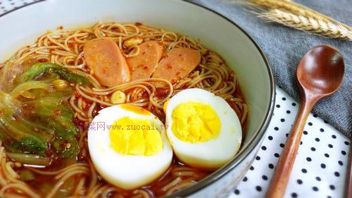 香辣酸湯面的做法