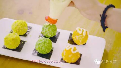 三文魚飯團(tuán)的做法