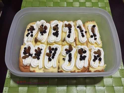 白葡萄果干淡奶油三文蛋糕便當?shù)淖龇?/ data-ohhx=