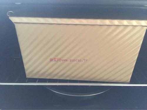 牛奶軟吐司面包的做法