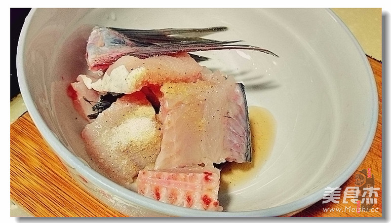 大蒜魚骨的做法