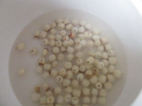 玫瑰蓮子糕的做法步驟2