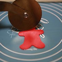 預(yù)熱圣誕姜餅嘍!糖霜和翻糖造型一次教你三款的做法圖解26