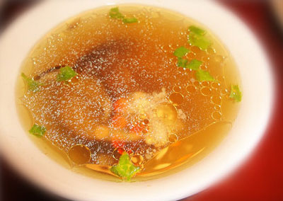 香菇鴿子湯，如何做營(yíng)養(yǎng)又美味的養(yǎng)生鴿子湯