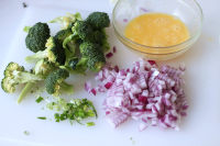 金槍魚營(yíng)養(yǎng)炒飯的做法步驟2