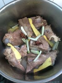 棒子骨湯面的做法步驟4