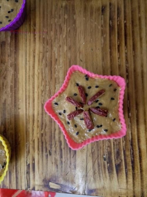 紅糖紅棗發(fā)糕的做法