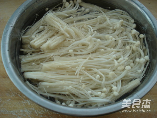 茄汁金針菇的做法