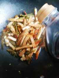 酸辣熏干的做法步驟7