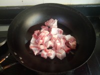 五花肉燉黑筍干的做法步驟5