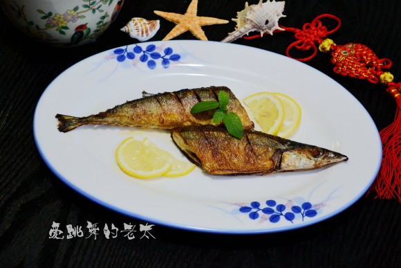 檸檬香煎秋刀魚(yú)