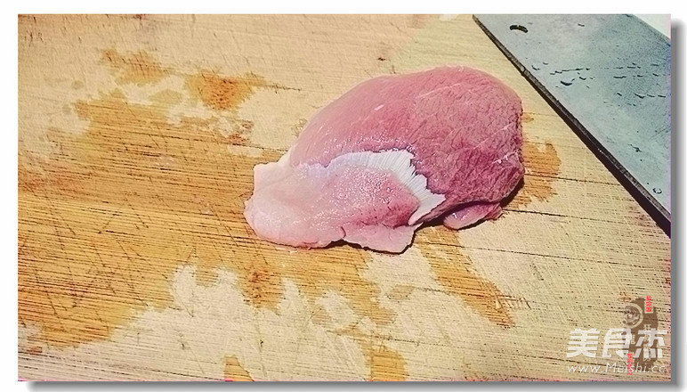 過(guò)油滑肉菇的做法