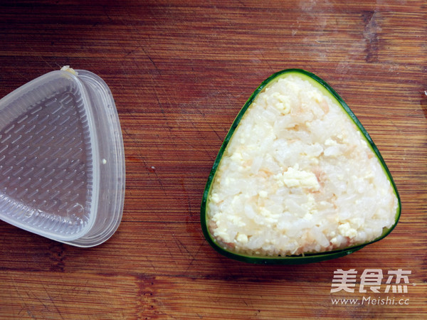 金槍魚(yú)豆腐飯團(tuán)#蘇泊爾季度獎(jiǎng)#的做法