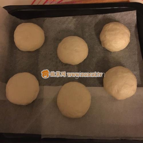 奶汁土豆面包的做法