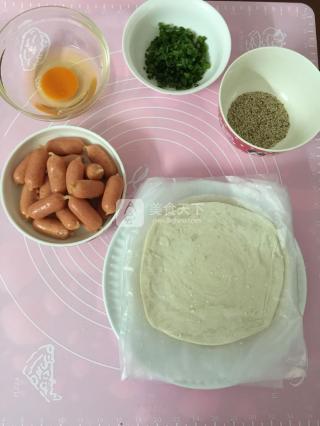 酥皮香腸卷的做法步驟:1