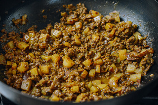 優(yōu)康牛肉 | 異國風(fēng)情的咖喱豌豆牛肉飯的做法步驟：6